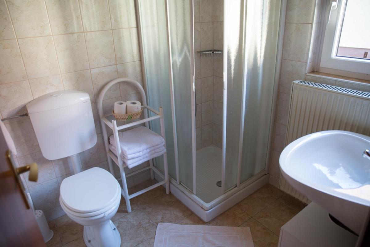 Apartmaji Luka Apartamento Rateče Exterior foto